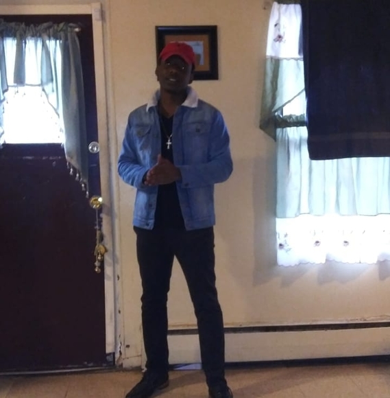 Meet your Posher, Rosãry - Picture 1 of 1